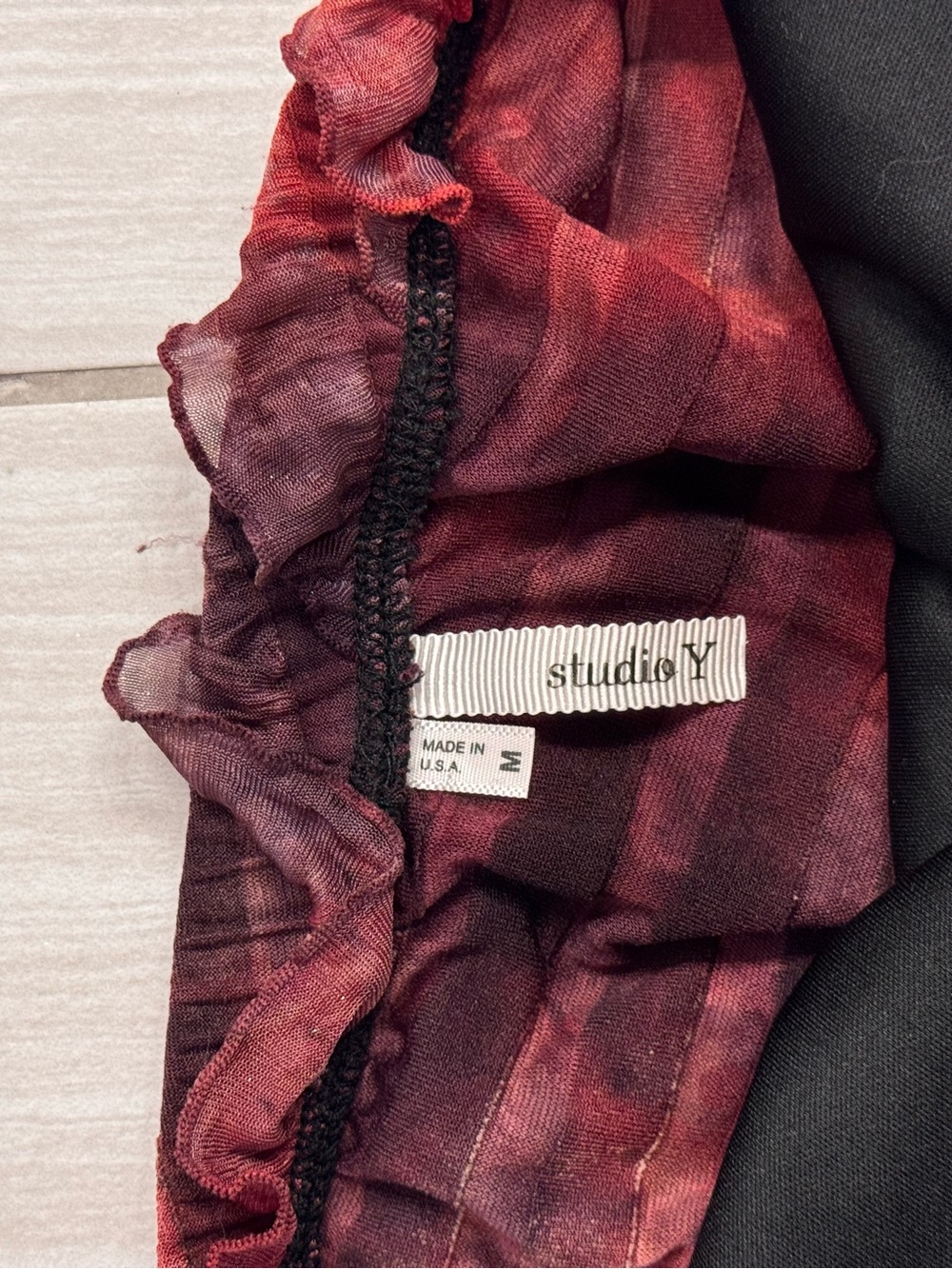 Studio Y 2000s Ruffle Halter Top - Picture 3 of 5